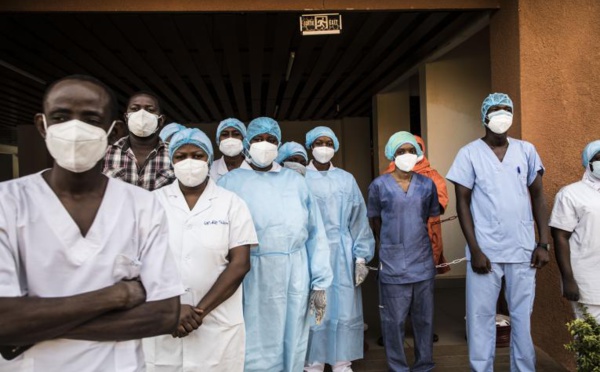 Grèves dans la santé au Sénégal après des poursuites contre six sages-femmes